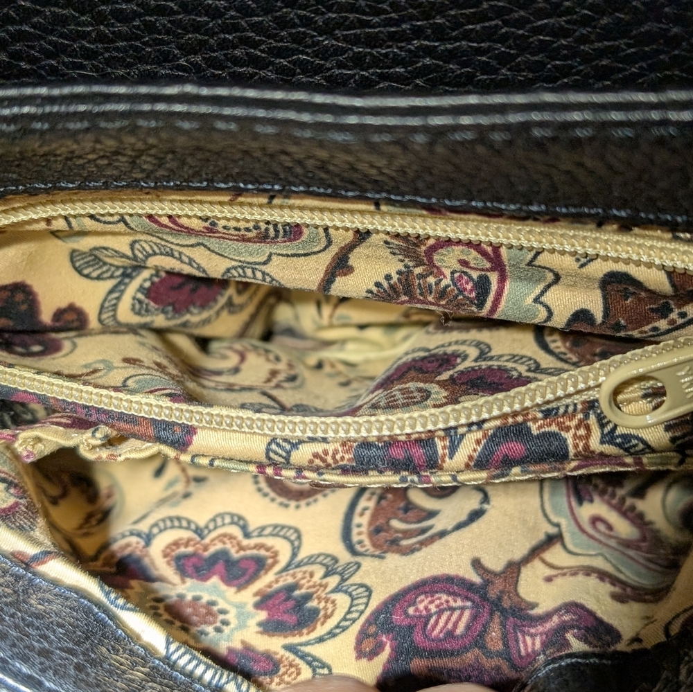Brighton Chic Leather Shoulder Bag With Heart Charm And Braided Steap Excellent! - Picture 10 of 14